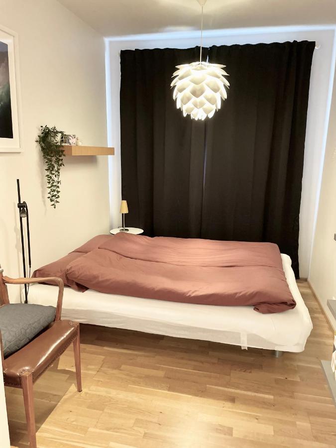 Stylish And Relaxing Two Bedroom Appartment, View Over Harbour Hafnarfjordur Exterior foto